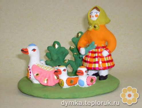Дымковская игрушка "Девочка с гусями"